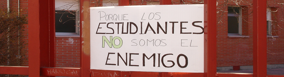 Cartel de apoyo al IES Luis Vives