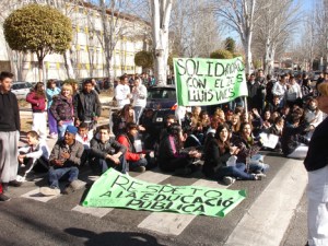 IES Vega del Jarama en apoyo al IES Lluis Vives IES Vega del Jarama en apoyo al IES Lluis Vives